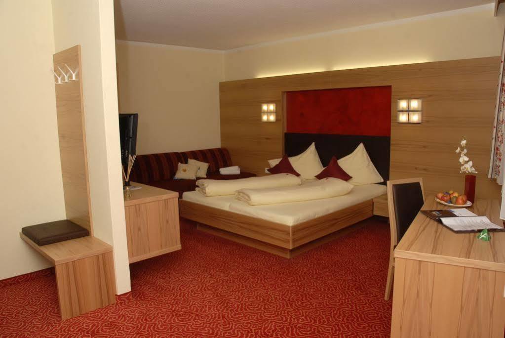 Hotel Sonnenheim Bad Kleinkirchheim Bagian luar foto